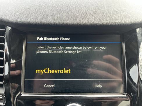 Used 2019 Chevrolet Trax LT w/ Sun & Sound Package image 20