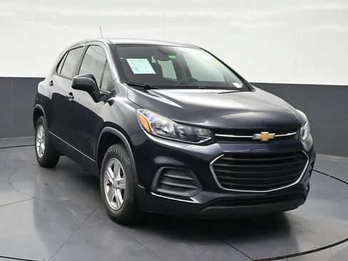 Used 2022 Chevrolet Trax LS AWD/4WD image 8