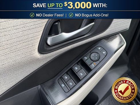 Used 2023 Nissan Rogue SV image 16