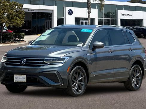 Used 2022 Volkswagen Tiguan SE FWD image 8