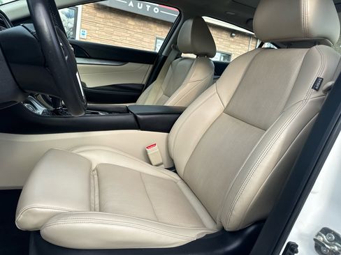 Used 2018 Nissan Maxima 3.5 SL image 22