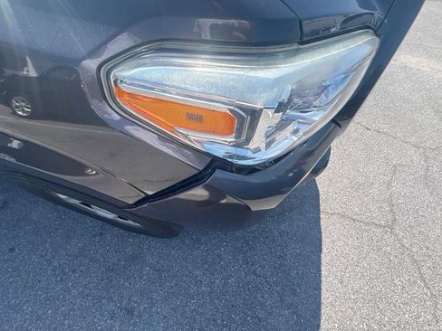 Used 2017 Toyota Tacoma SR RWD image 16
