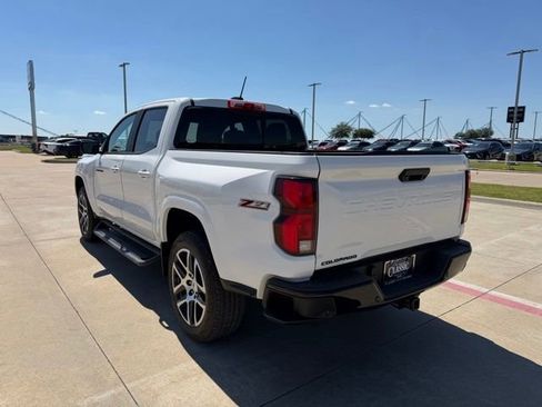 Used 2024 Chevrolet Colorado Z71 w/ Z71 Convenience Package 2 AWD/4WD image 5