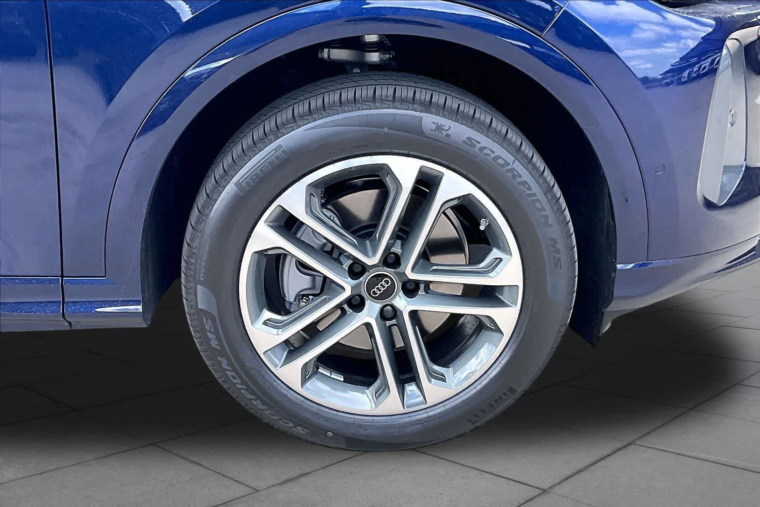 New 2026 Audi Q5 Premium AWD/4WD image 11