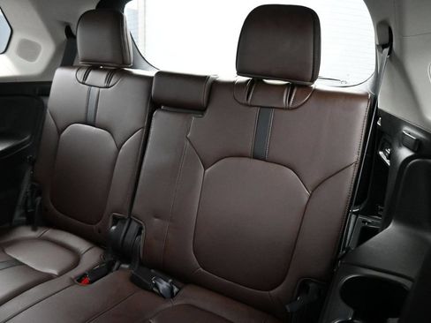 Used 2024 Honda Pilot Elite image 21