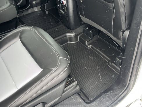 Used 2020 Ford Explorer Platinum w/ Premium Technology Package image 35