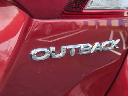 Used 2018 Subaru Outback 2.5i Premium AWD/4WD image 14
