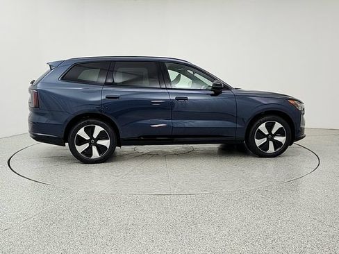 New 2026 Volvo XC90 T8 Plus w/ Protection Package Premier AWD/4WD image 4