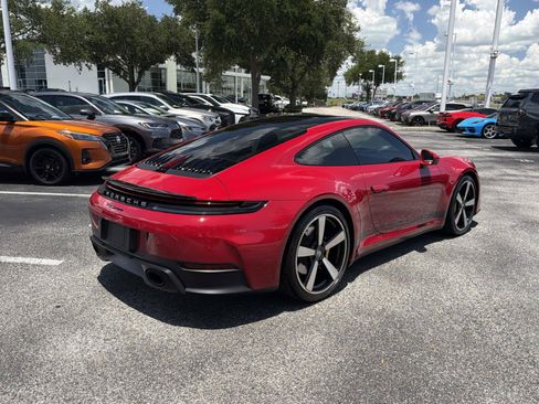 Used 2025 Porsche 911 Carrera RWD image 4