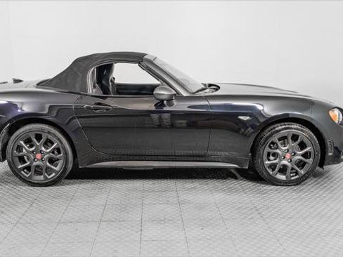 Used 2018 FIAT 124 Spider Abarth w/ Convenience Group RWD image 7