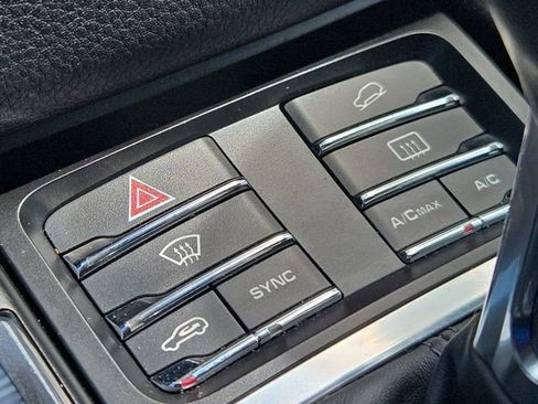 Used 2015 Porsche Macan S AWD/4WD image 28