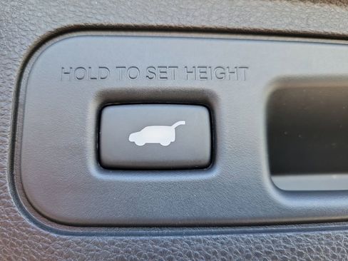 Certified 2025 Honda Odyssey Touring image 13