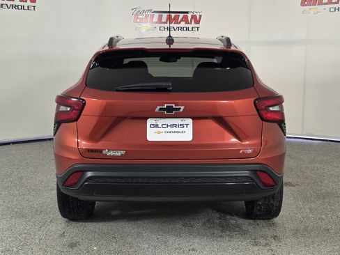 Used 2024 Chevrolet Trax RS FWD image 6