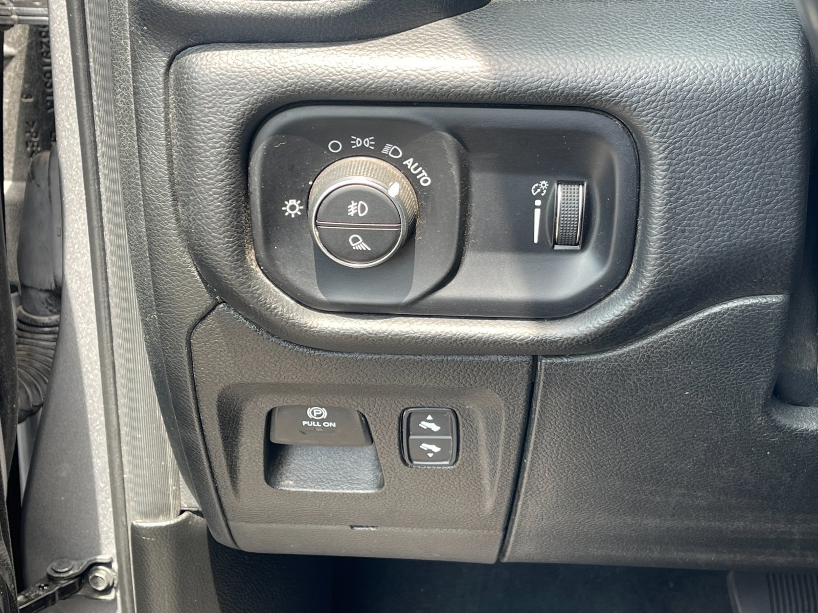 Used 2022 RAM 1500 Big Horn AWD/4WD image 29