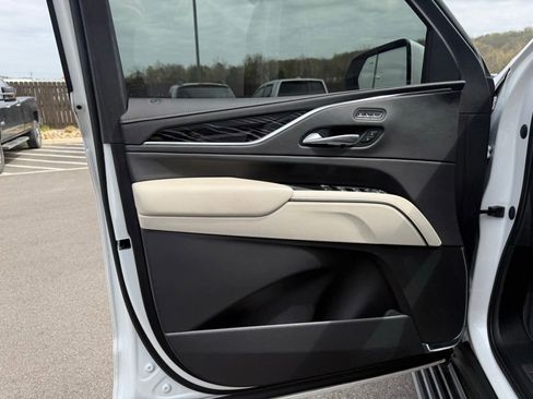 Used 2023 Cadillac Escalade Sport w/ Touring Package image 28