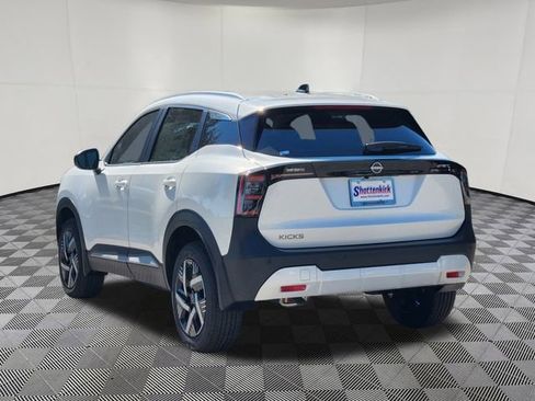 New 2026 Nissan Kicks SV image 4