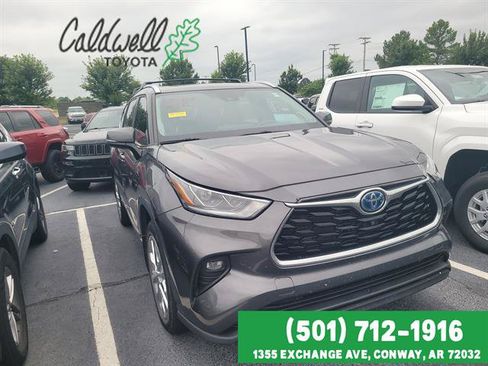 Used 2022 Toyota Highlander Limited AWD/4WD image 3