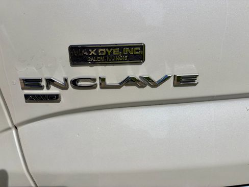 Used 2023 Buick Enclave Essence w/ Experience Buick Package AWD/4WD image 14