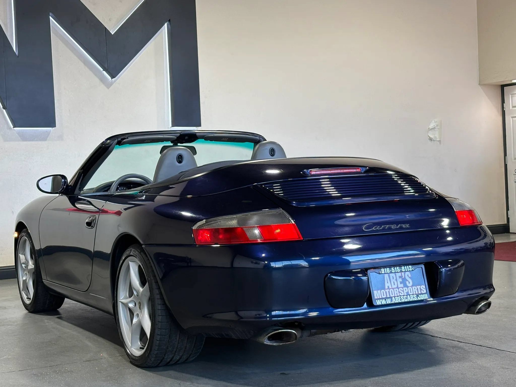 Used 2003 Porsche 911 Cabriolet image 8