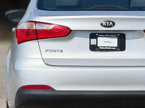 Used 2015 Kia Forte LX w/ Popular Package FWD image 13