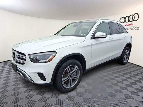Used 2022 Mercedes-Benz GLC 300 4MATIC image 3