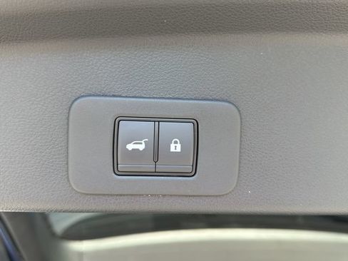Certified 2025 Nissan Murano Platinum w/ Cargo Package AWD/4WD image 21