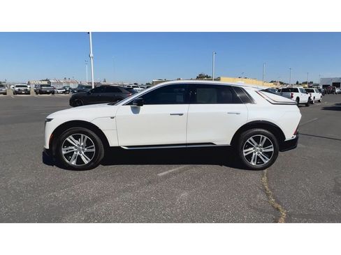 Certified 2024 Cadillac Lyriq Tech RWD image 7