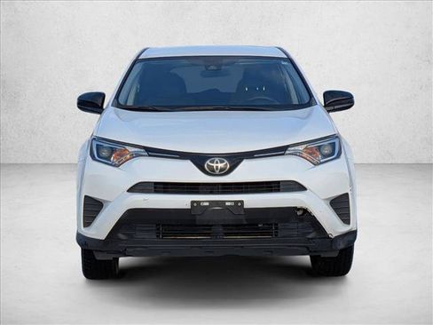 Used 2018 Toyota RAV4 LE w/ Carpet Mat Package image 2