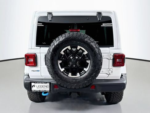 Used 2024 Jeep Wrangler Unlimited Rubicon 4xe AWD/4WD image 7