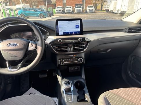 Used 2022 Ford Escape SE w/ Convenience Package FWD image 22