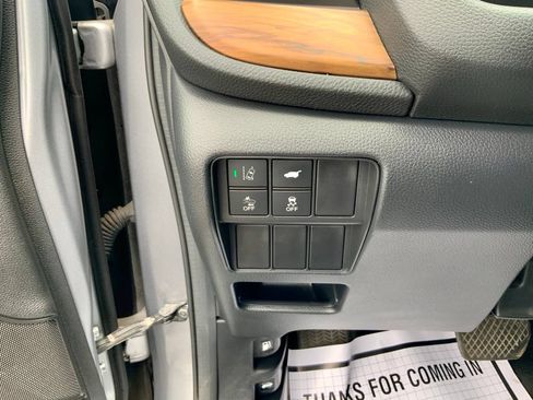 Used 2019 Honda CR-V EX-L image 17
