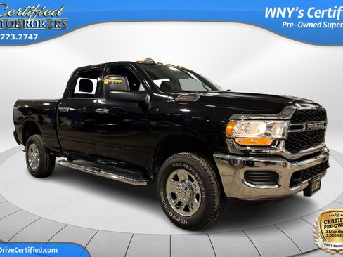 Used 2024 RAM 2500 Tradesman w/ Chrome Appearance Group image 4