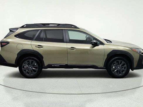 Certified 2025 Subaru Outback Onyx Edition AWD/4WD image 10