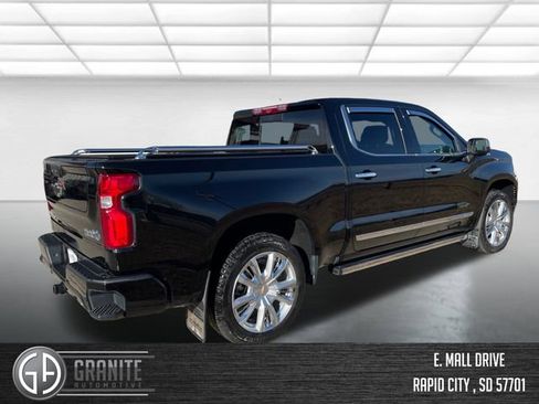 Used 2024 Chevrolet Silverado 1500 High Country image 5