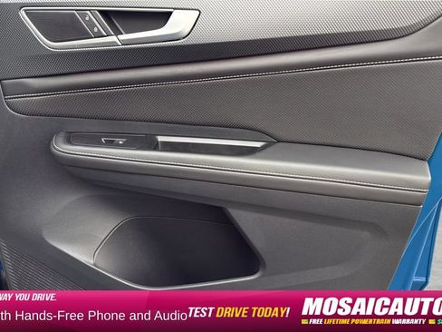 Used 2025 Volkswagen Atlas Cross Sport SEL R-Line AWD/4WD image 9