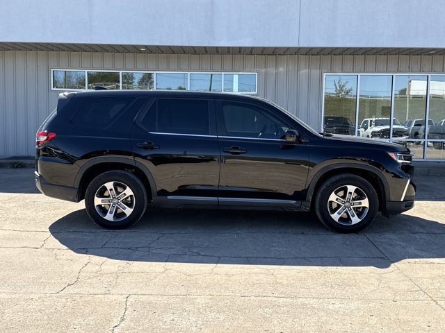 Used 2025 Honda Pilot EX-L image 2