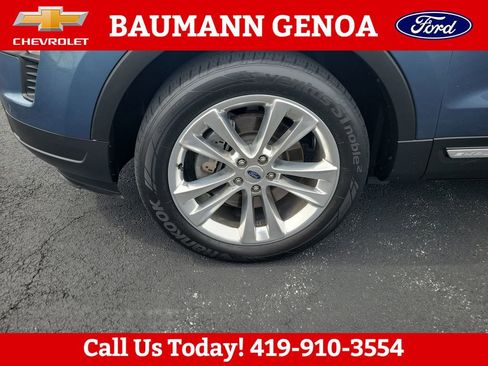 Used 2019 Ford Explorer XLT w/ Equipment Group 202A AWD/4WD image 27