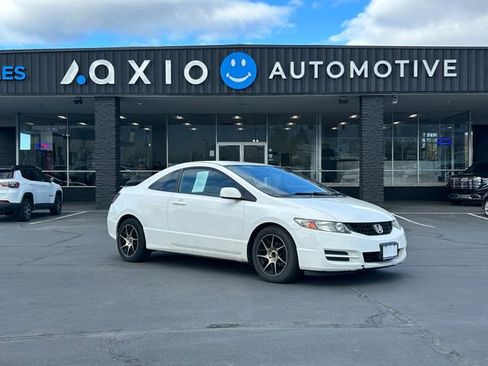 Used 2010 Honda Civic LX image 1