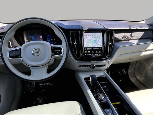 Certified 2024 Volvo XC60 B5 Core w/ Protection Package Premier AWD/4WD image 16