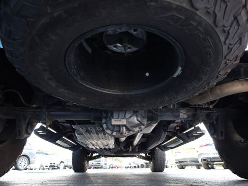 Used 2012 Ford F150 Raptor w/ Raptor Luxury Pkg image 18