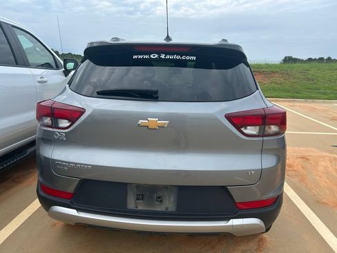 Used 2023 Chevrolet TrailBlazer LT w/ Convenience Package AWD/4WD image 6