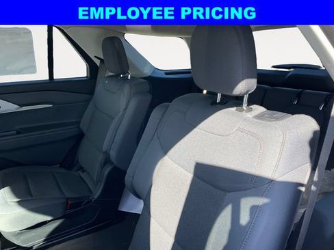 New 2026 Ford Explorer Active AWD/4WD image 13