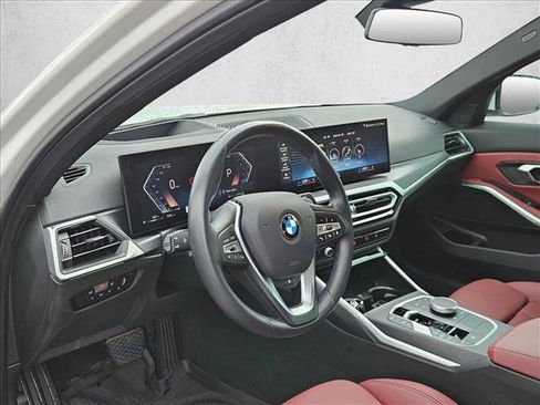 Used 2024 BMW 330i Sedan w/ Premium Package image 10