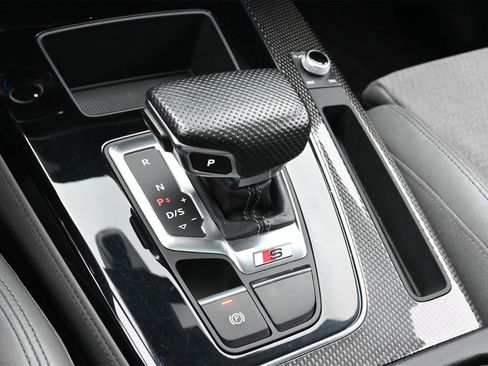 Certified 2022 Audi SQ5 Premium Plus image 11