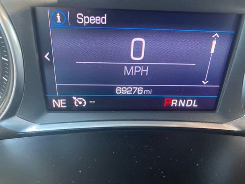 Used 2022 Chevrolet Equinox LS w/ LS Convenience Package FWD image 16