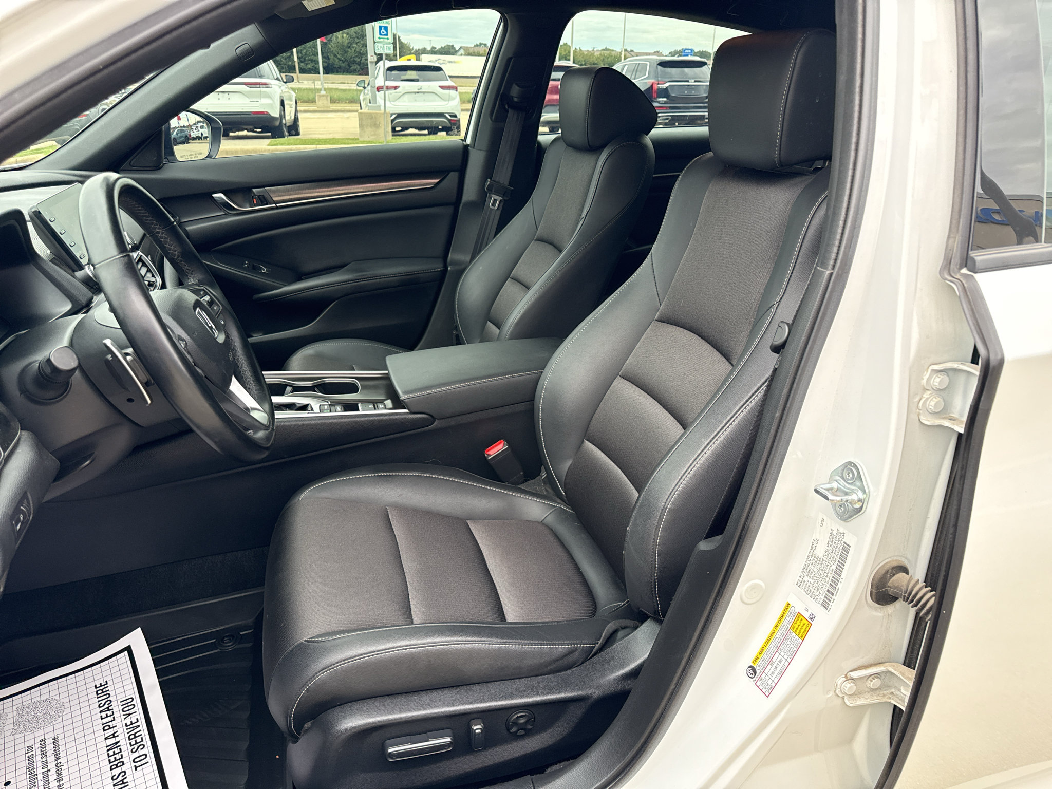 Used 2022 Honda Accord Sport image 10