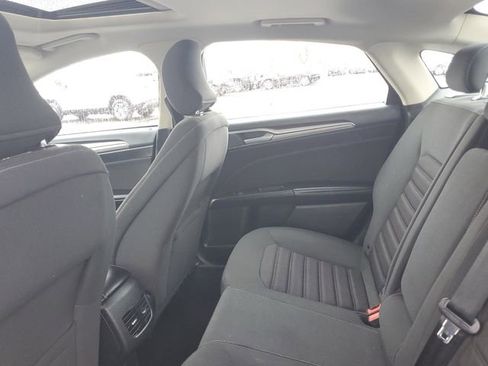 Used 2019 Ford Fusion SE AWD/4WD image 9