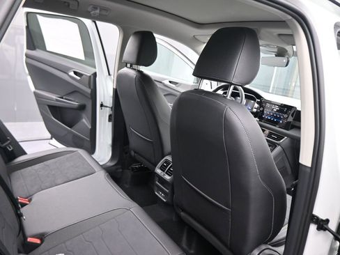 New 2026 Volkswagen Taos SE image 41