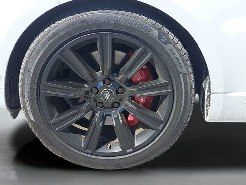 Used 2020 Land Rover Range Rover Sport HST image 3