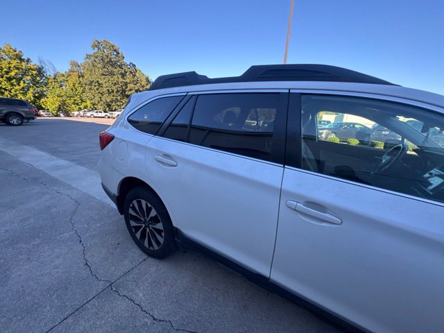 Used 2017 Subaru Outback 3.6R Limited AWD/4WD image 9